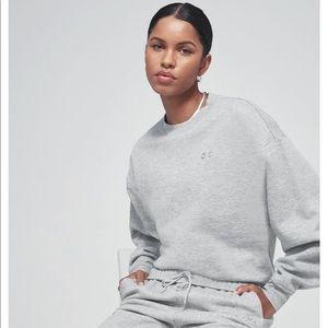 Alo Yoga Accolade Crew neck pullover